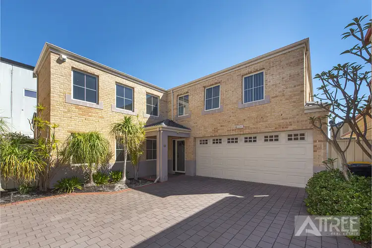 3/8 Batsford Way, Canning Vale WA 6155
