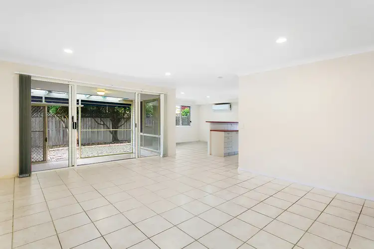 1/7 Wuruma Court, Elanora QLD 4221