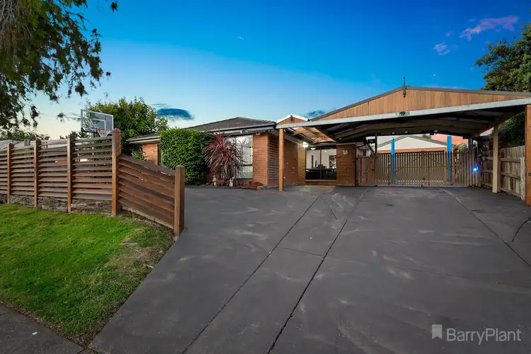 18 Shiraz Crescent, Narre Warren VIC 3805
