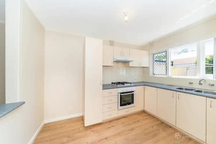 Seventh view of Homely townhouse listing, 1/31 Markham Way, Balga WA 6061