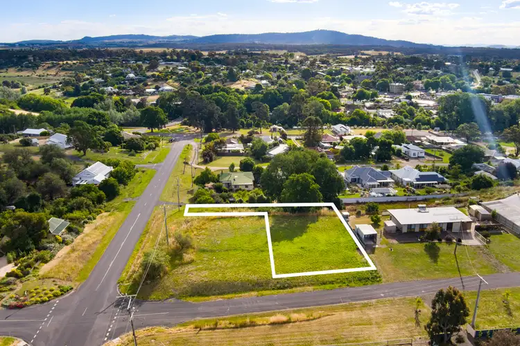 26 Leslie Street, Clunes VIC 3370