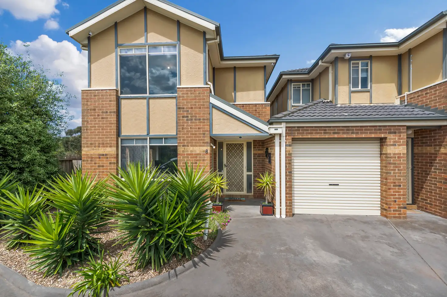 Main view of Homely townhouse listing, 8/28-36 Ozzimo Drive, Hillside VIC 3037