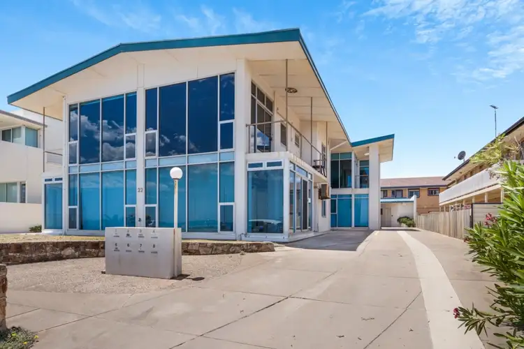 8/22 Seaview Road, West Beach SA 5024