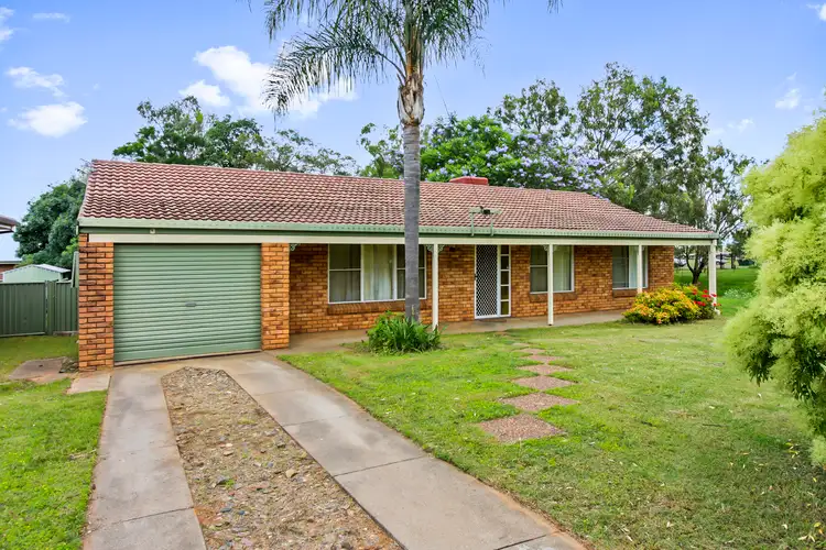 15 Joseph Brown Place, Tamworth NSW 2340