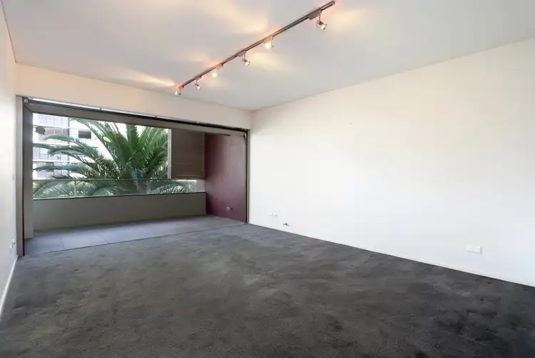 5303/8 Alexandra Drive