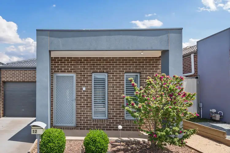 12/40 Mccubbin Way, Caroline Springs VIC 3023