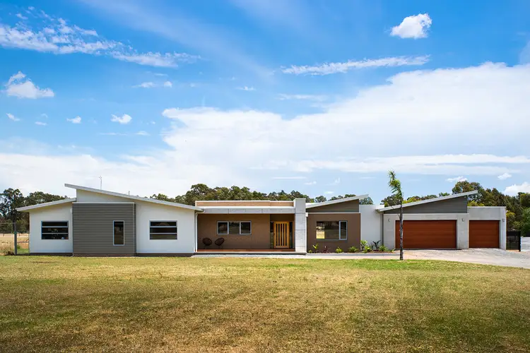 215 Schumakers Lane, Maiden Gully VIC 3551