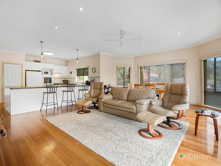 Fifth view of Homely house listing, 10 Heathwren Close, Frankston South VIC 3199