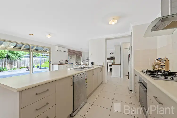 Third view of Homely house listing, 3 Oberon Place, Drouin VIC 3818