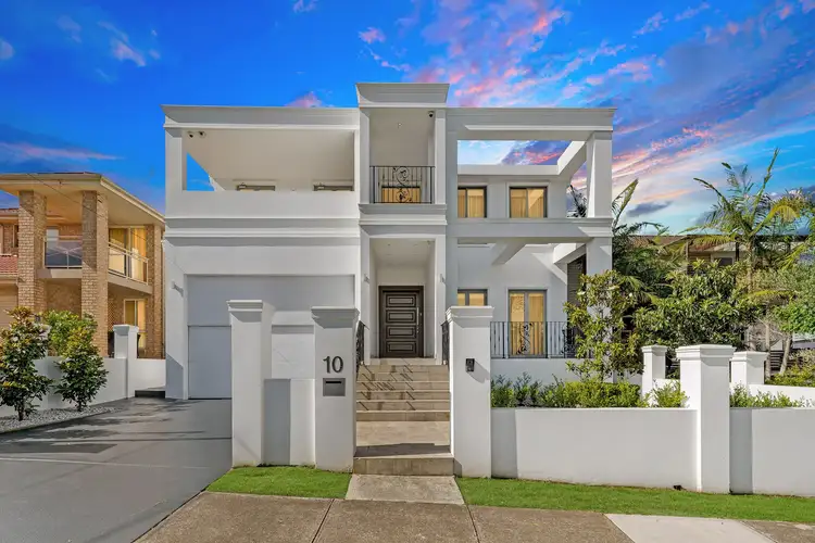 10 Latvia Avenue, Greenacre NSW 2190