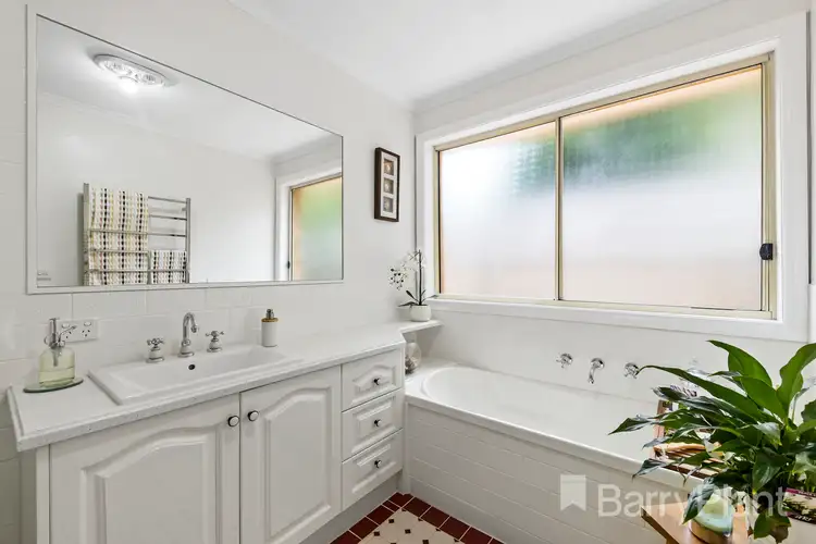Fifth view of Homely house listing, 20 Viewgrand Way, Greensborough VIC 3088