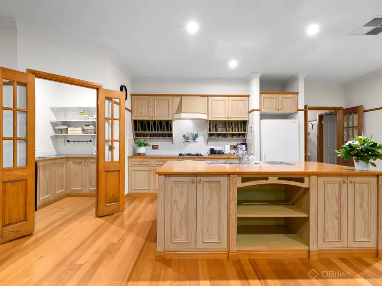 Third view of Homely house listing, 5 Ros Way, Berwick VIC 3806