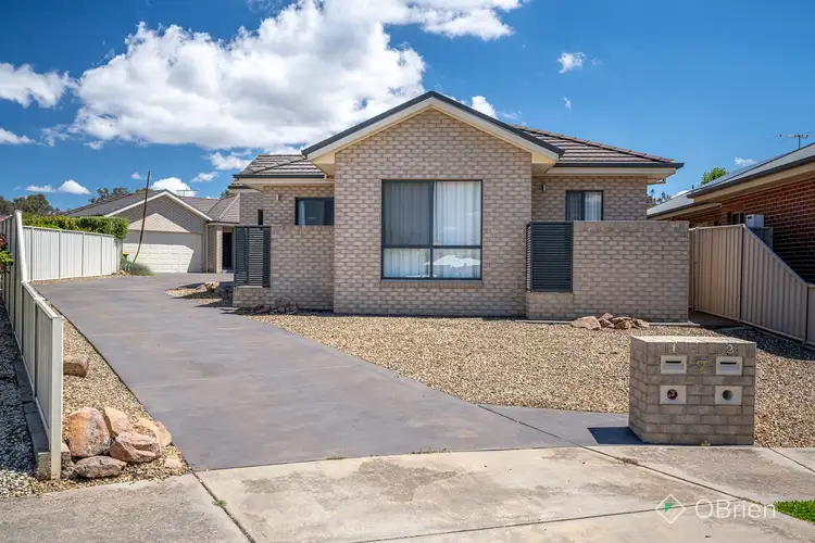 Main view of Homely house listing, 2/7 Chick Close, Wangaratta VIC 3677