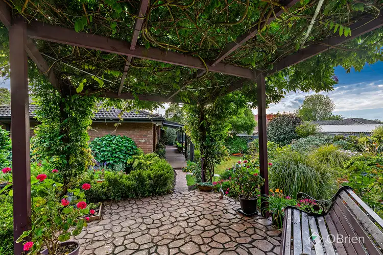 21 Forest Drive, Somerville VIC 3912