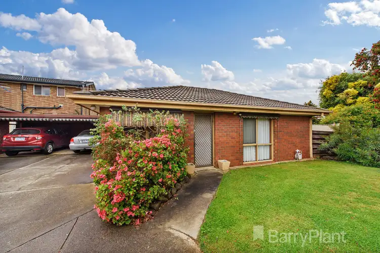 2/33-35 Henry Street, Melton VIC 3337