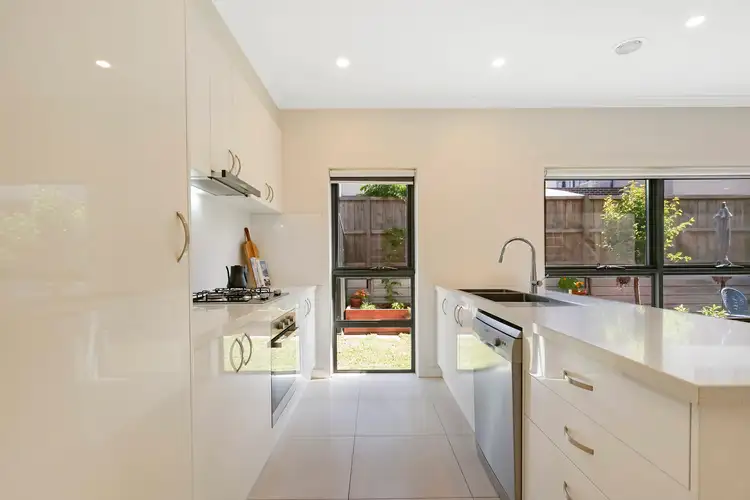 Third view of Homely townhouse listing, 10/5 Linoak Avenue, Lalor VIC 3075