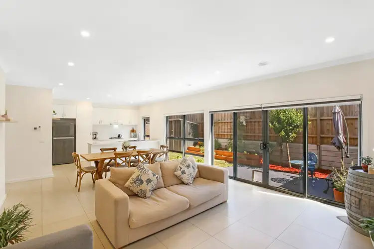 Sixth view of Homely townhouse listing, 10/5 Linoak Avenue, Lalor VIC 3075