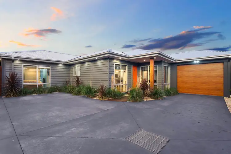 2/11 Alleyne Avenue, Bonbeach VIC 3196