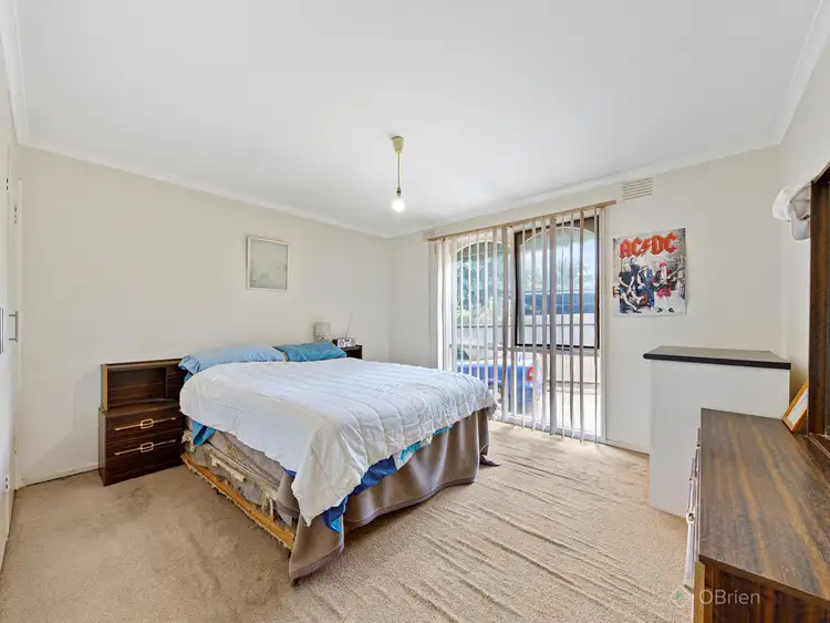 Fourth view of Homely house listing, 5 Hovell Court, Cranbourne VIC 3977