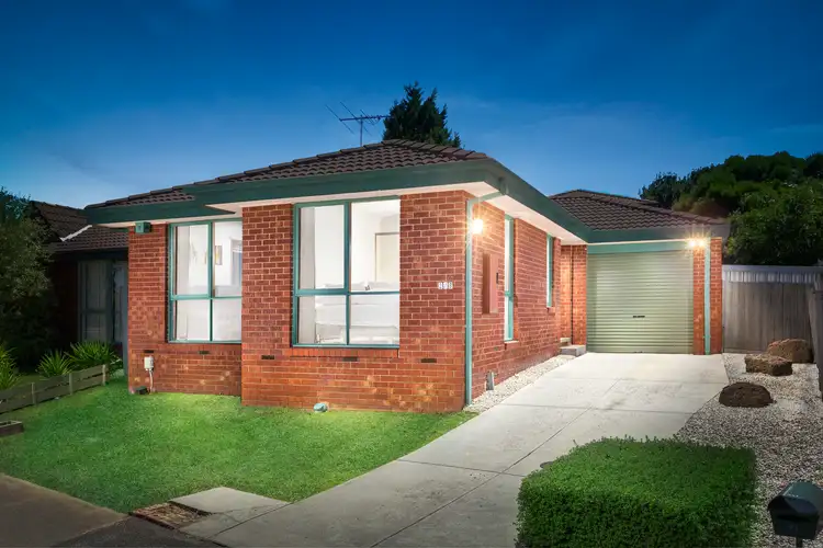 2/8 Orsett Court, Mill Park VIC 3082