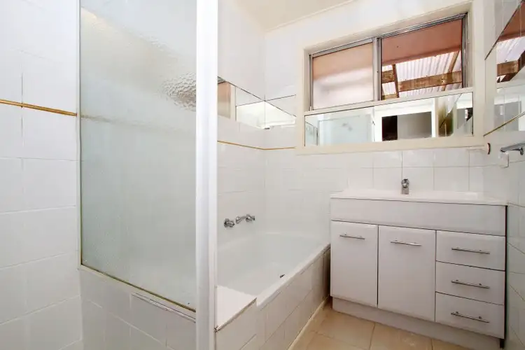 Seventh view of Homely house listing, 3 Kemp Avenue, Thomastown VIC 3074