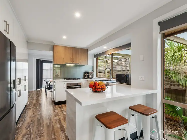 34 Luscombe Avenue, Carrum Downs VIC 3201