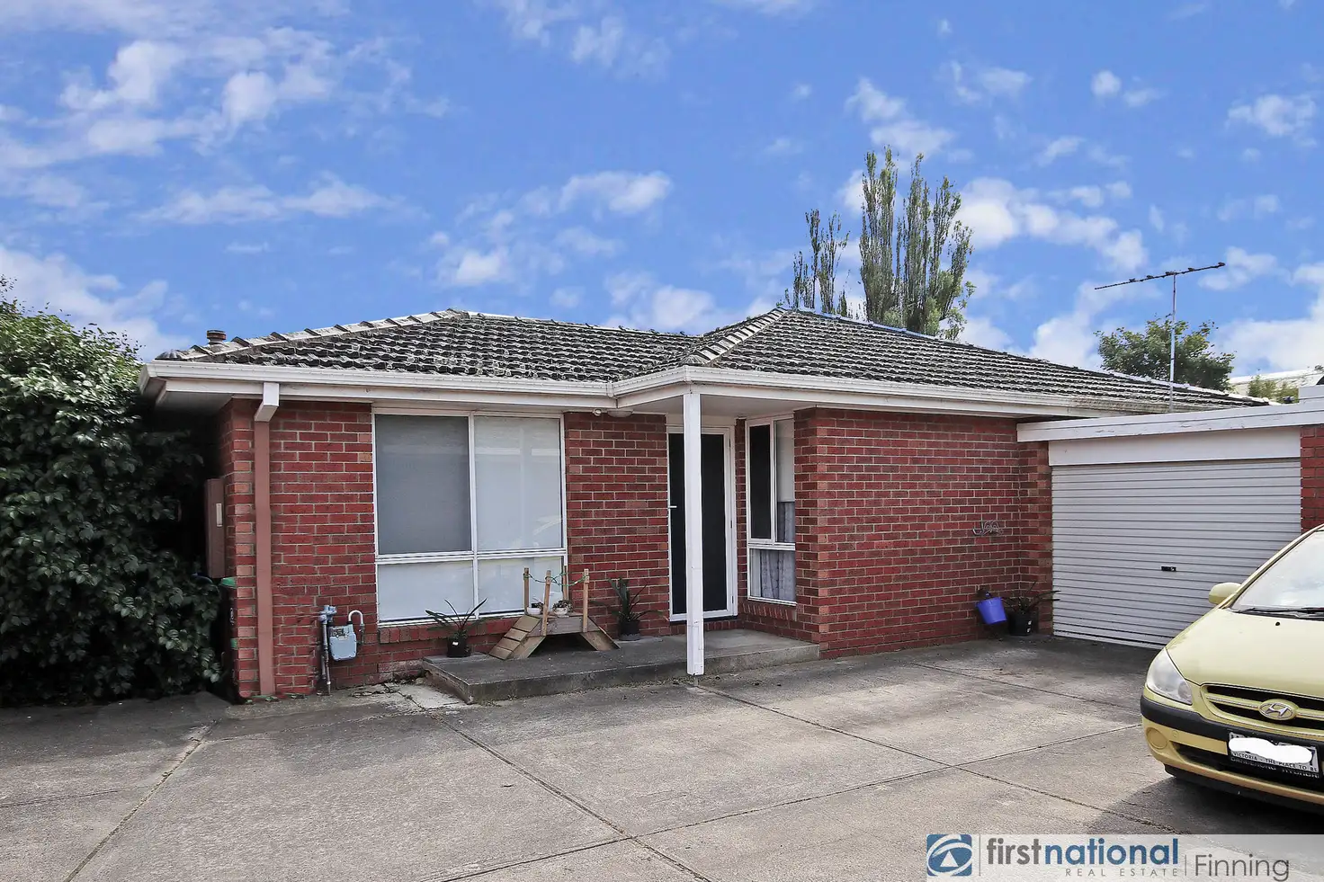 Main view of Homely unit listing, 2/215 Sladen Street, Cranbourne VIC 3977