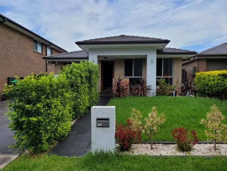 89 Sinclair Parade, Jordan Springs NSW 2747