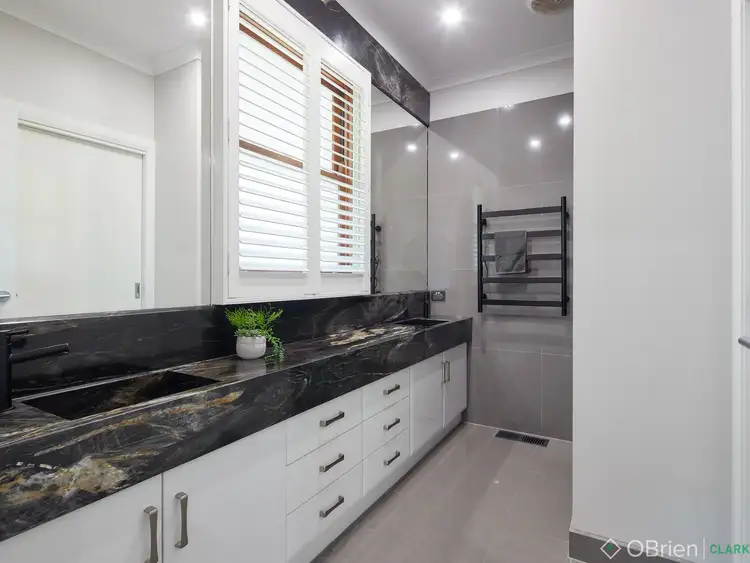 Sixth view of Homely house listing, 1 Crystal Court, Drouin VIC 3818