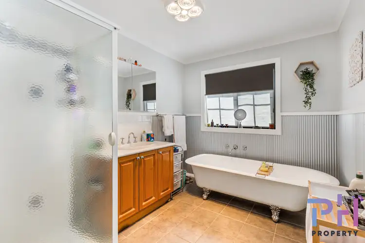 Sixth view of Homely house listing, 3 Cassandra Crescent, Epsom VIC 3551