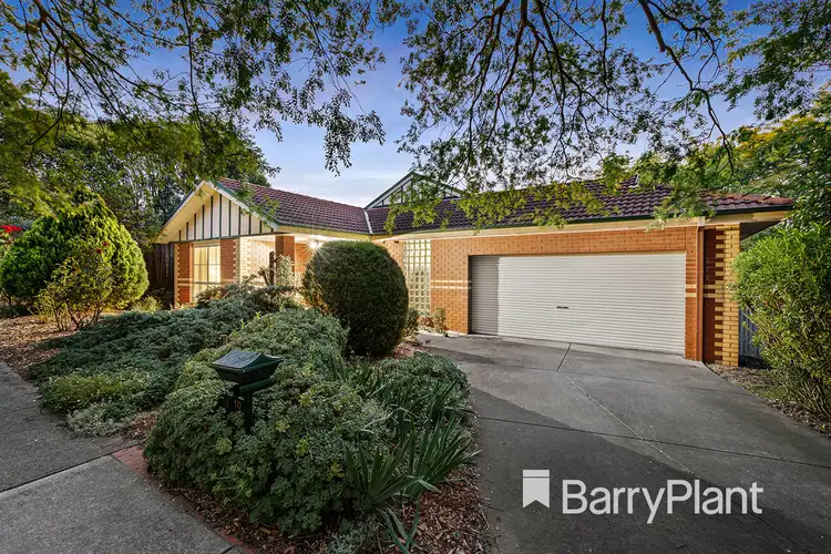 10 Yarraridge Drive, Chirnside Park VIC 3116