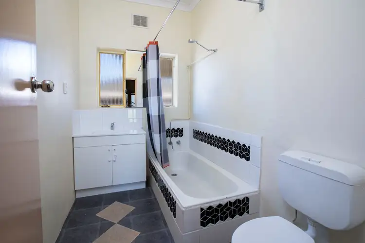 Sixth view of Homely unit listing, 1/97 Tarakan Street, Wodonga VIC 3690