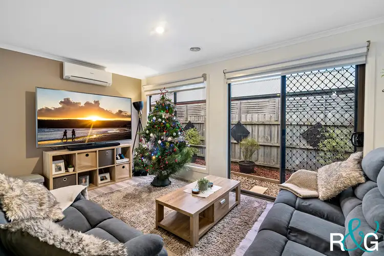 Second view of Homely unit listing, 2/3 Elisa Place, Hastings VIC 3915