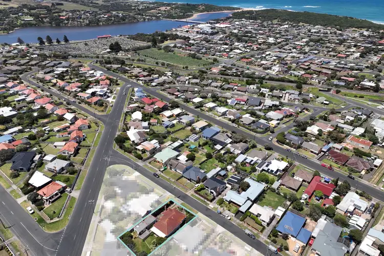 Second view of Homely house listing, 6 Emma Avenue, Warrnambool VIC 3280