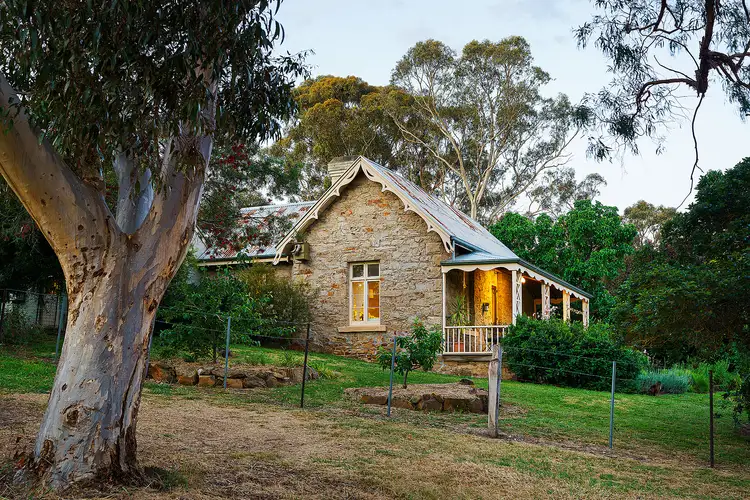 4 Mary Street, Castlemaine VIC 3450