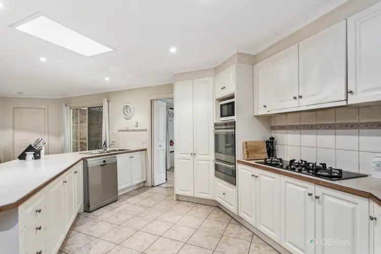 Fourth view of Homely house listing, 14 Stradbroke Close, Berwick VIC 3806