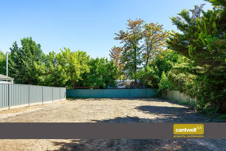 2/4 MacLise Street, Castlemaine VIC 3450