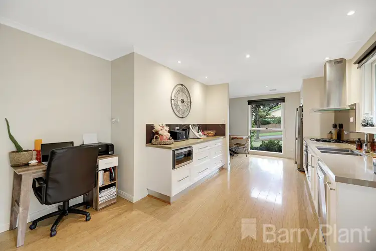 Sixth view of Homely house listing, 2 Warringa Court, Warragul VIC 3820