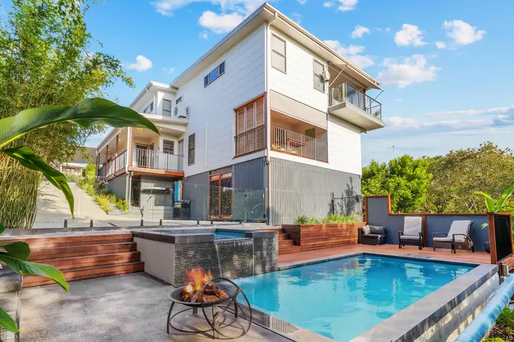 31 Orealla Crescent, Sunrise Beach QLD 4567