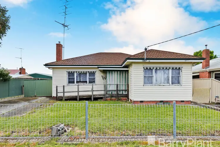 1 Collins Avenue, Sebastopol VIC 3356