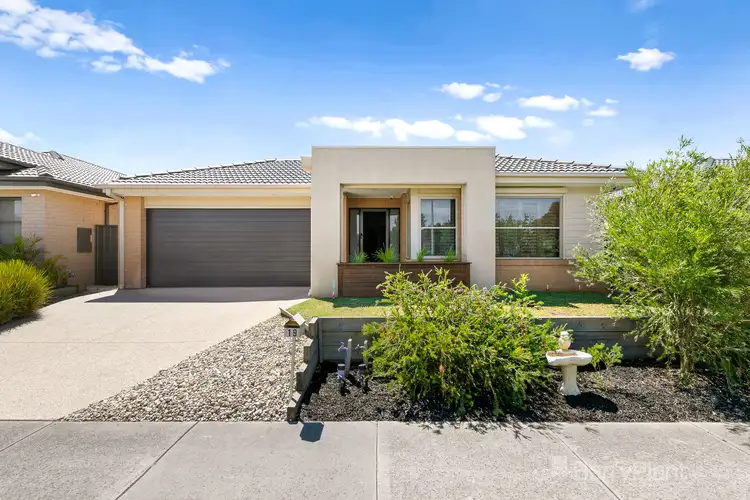 19 Jupiter Crescent, Cranbourne West VIC 3977