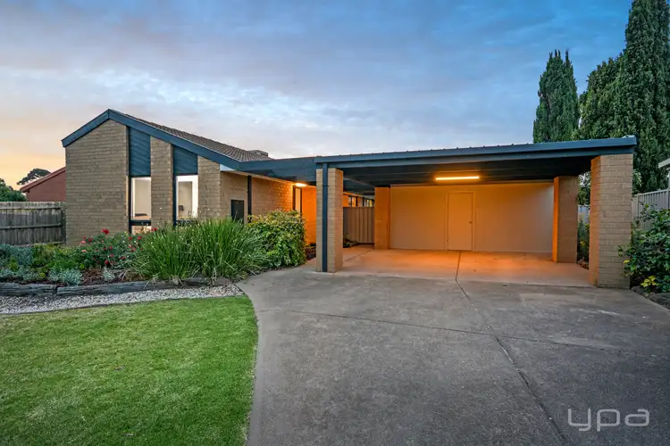 Second view of Homely house listing, 7 Avon Court, Werribee VIC 3030