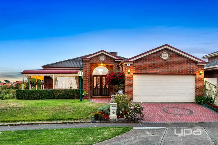 24 Sandalwood Avenue, Hillside VIC 3037