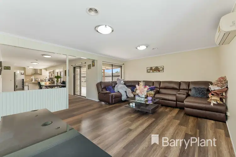 Second view of Homely house listing, 6 Timothy Court, Kings Park VIC 3021