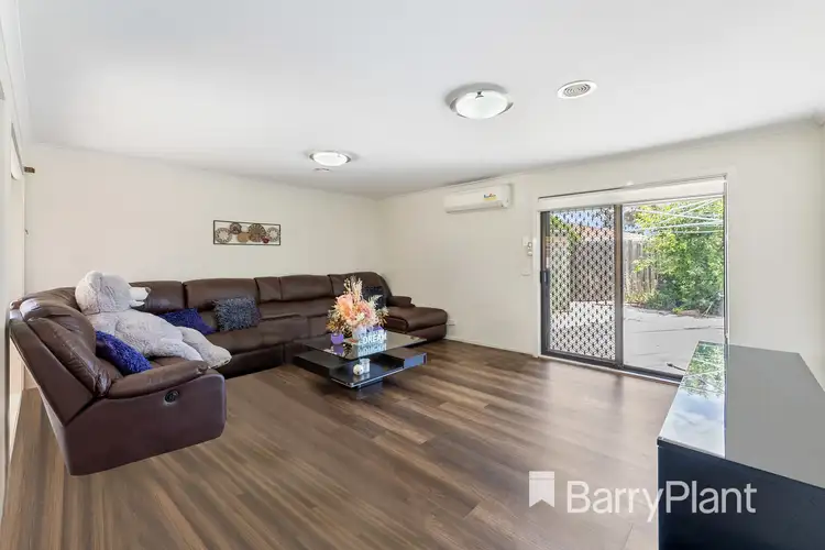 Third view of Homely house listing, 6 Timothy Court, Kings Park VIC 3021