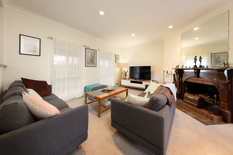 Fourth view of Homely house listing, 6 Kerferd Court, Wodonga VIC 3690