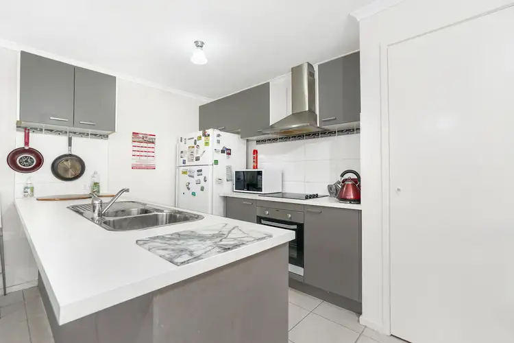 Fifth view of Homely house listing, 15 Glynwood Grove, Enfield VIC 3352