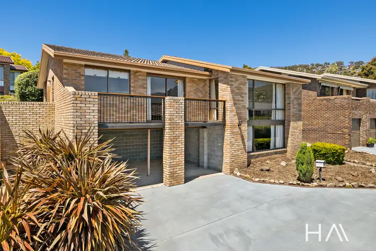 2/5 Balfour Court, Sandy Bay TAS 7005