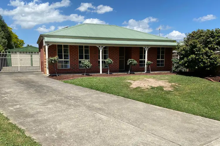 6 Teague Court, Sebastopol VIC 3356