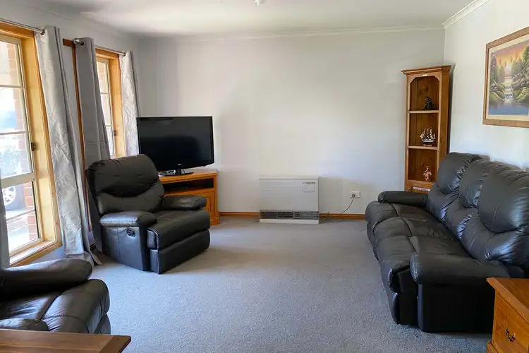Second view of Homely house listing, 6 Teague Court, Sebastopol VIC 3356